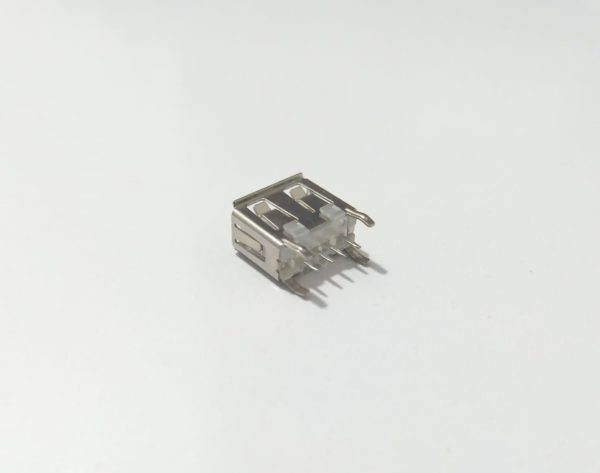 مادگی USB A pionner